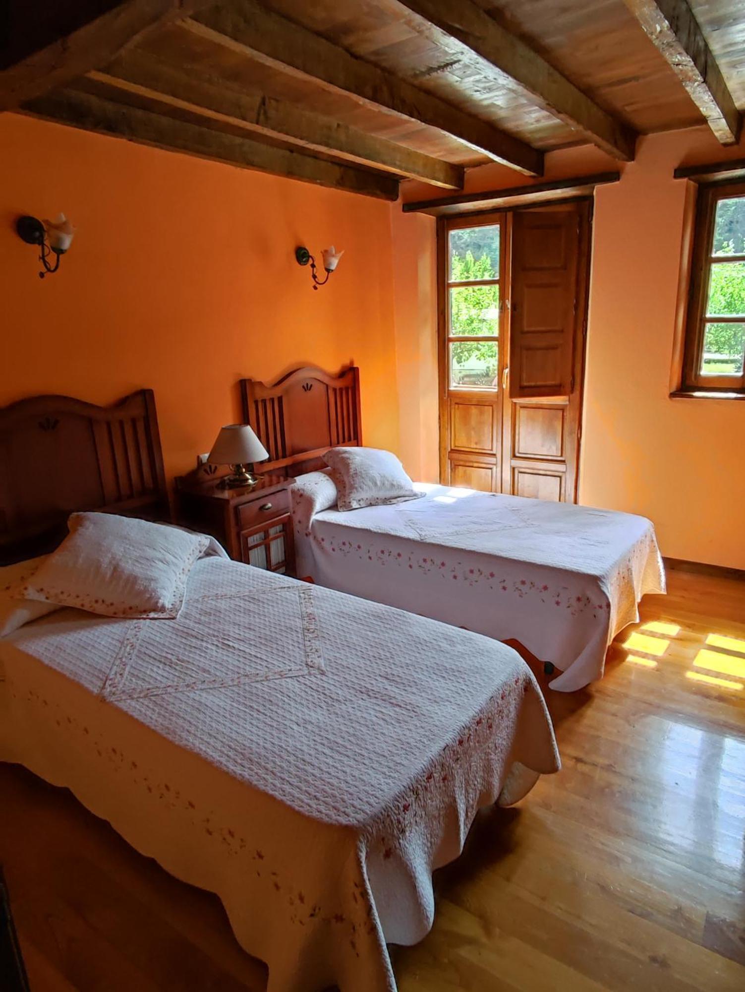 Casa De Aldea Casa Mon Guest House Levinco Luaran gambar